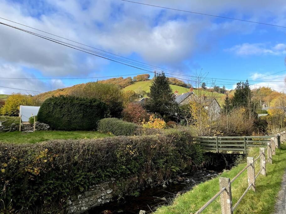 Y Felin Bed And Breakfast And Smallholding Caersws Zewnętrze zdjęcie